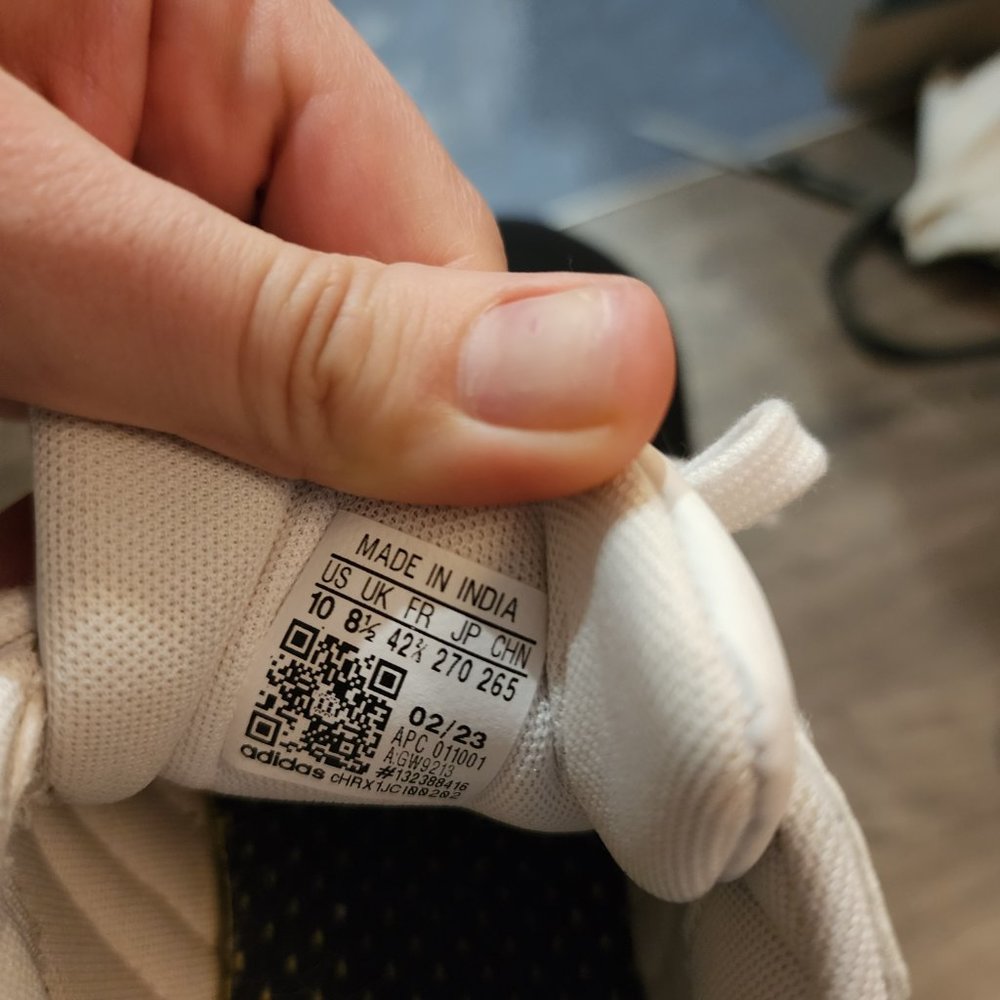 Adidas - Picture 3 of 5